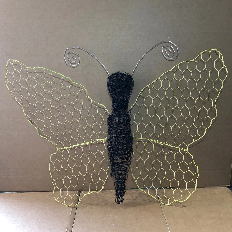 kunst-aus-draht-schmetterling