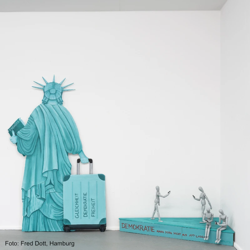 kunstinstallation-freiheitsstatue-ausstellung-radius26